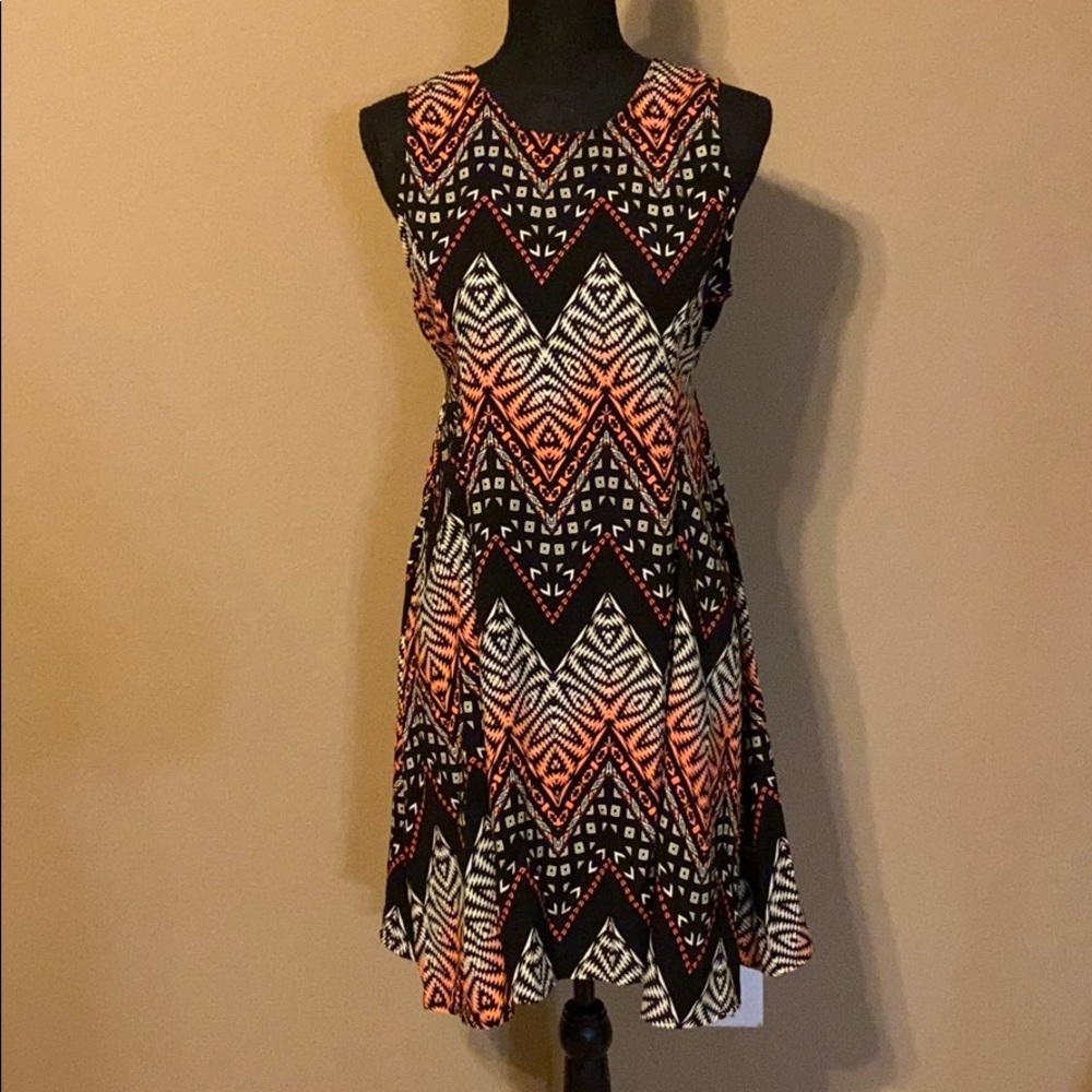 Sleeveless Open-Back Midi Dress